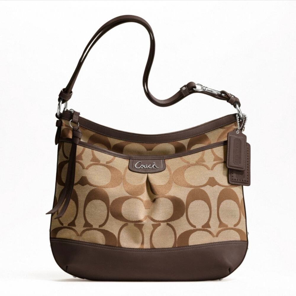 Coach Park Signature Duffle #F19727 2013 Never Used
